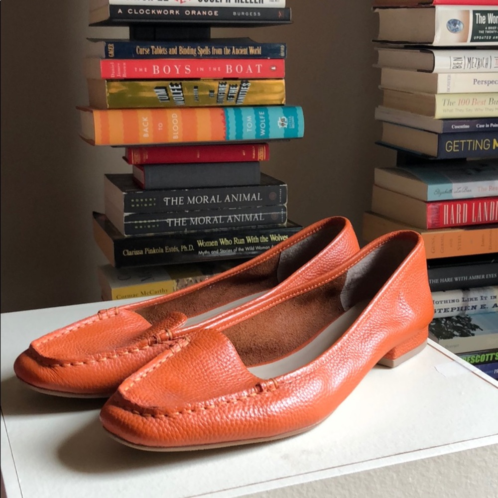 Bettye Muller orange leather flat loafers size 8.5